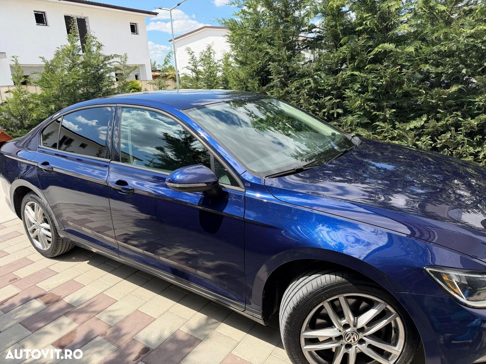 Volkswagen Passat 2.0 TDI SCR DSG Comfortline - 18