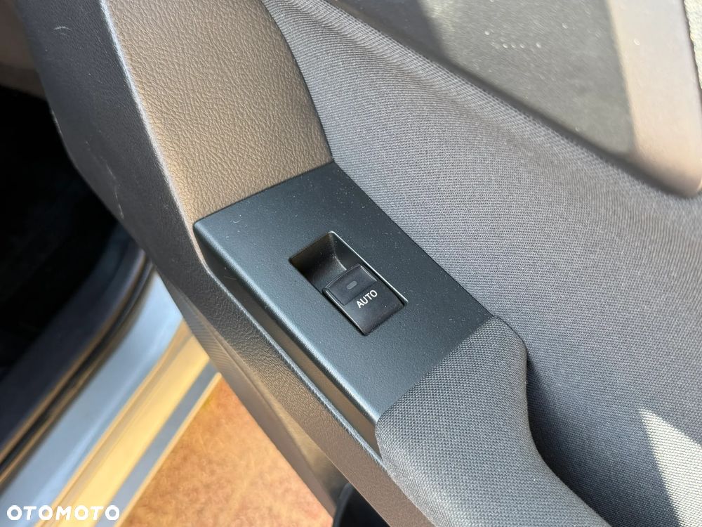 Toyota Auris - 26