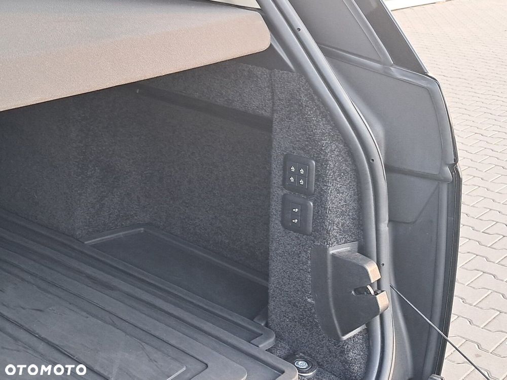 Land Rover Range Rover - 16