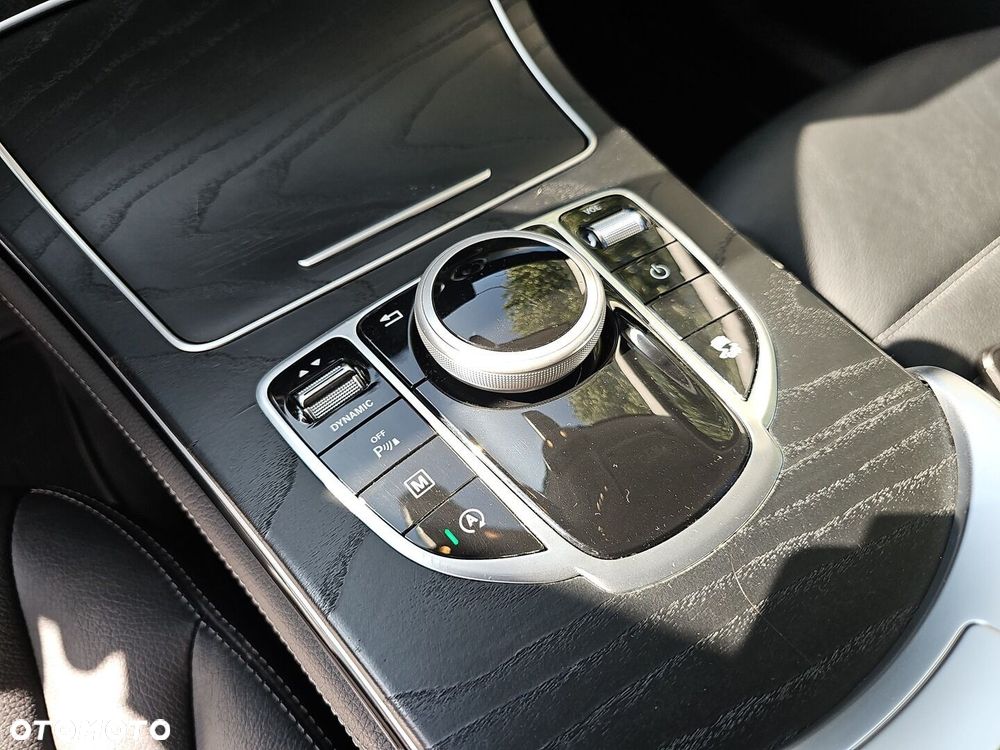 Mercedes-Benz GLC 250 4-Matic - 21