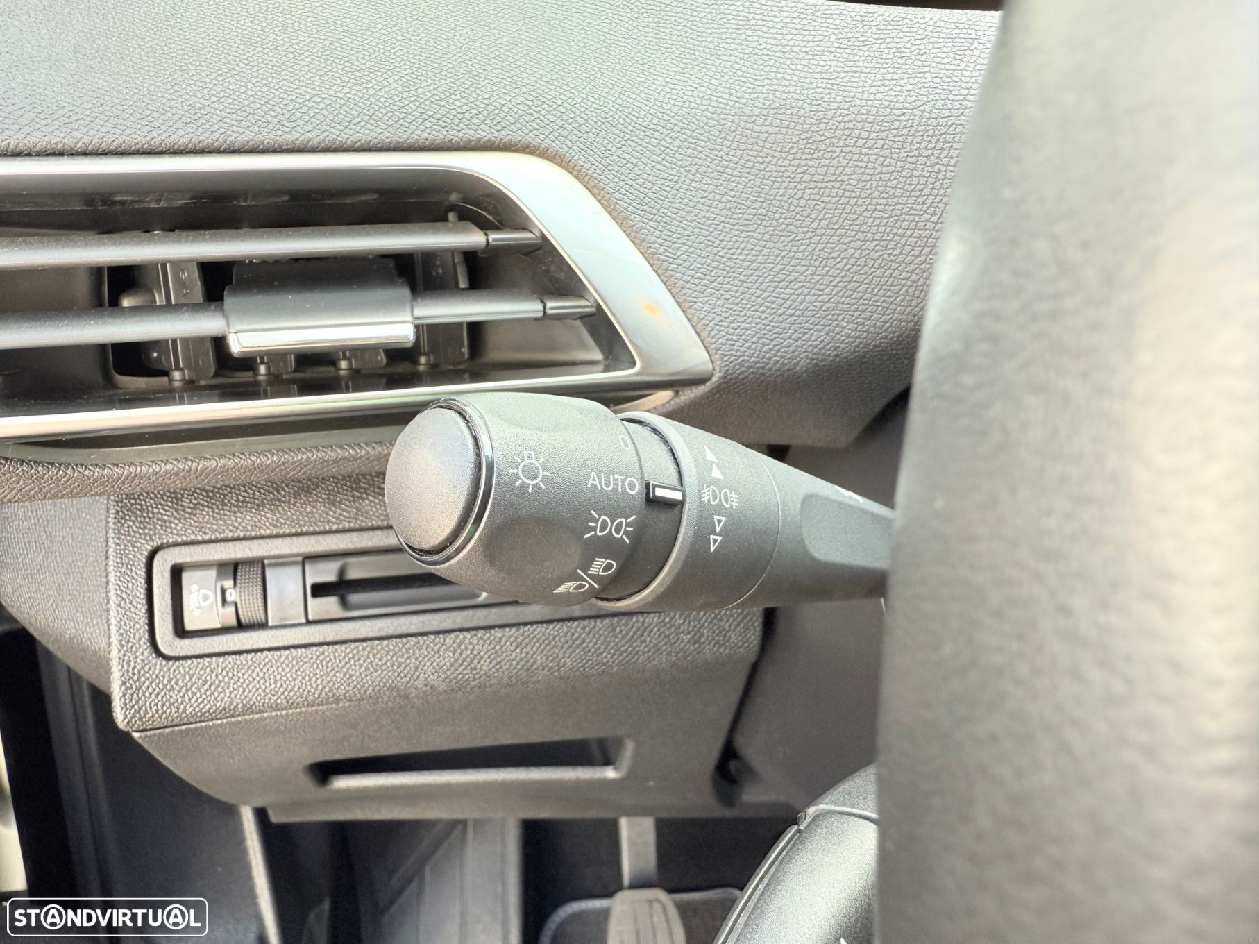 Peugeot 3008 1.5 BlueHDi Style - 13