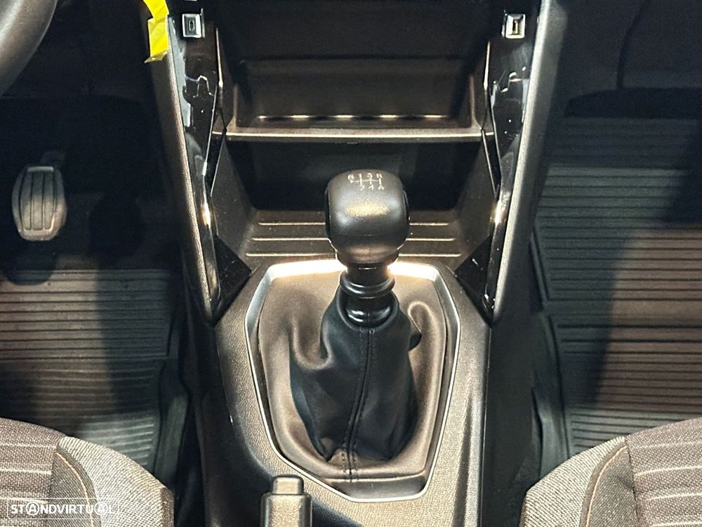 Peugeot 208 1.2 PureTech Active - 24