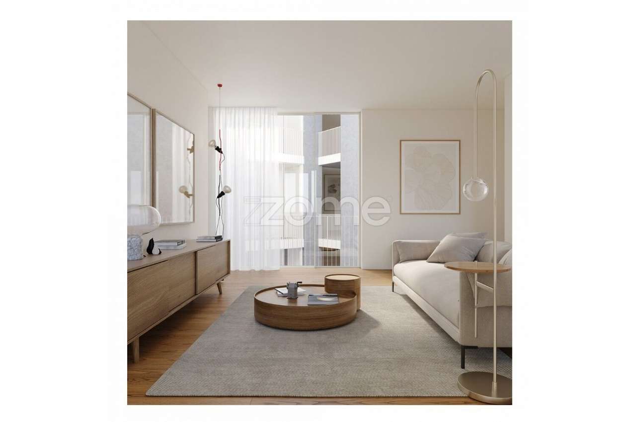 T1 com varanda e lugar de garagem, centro do Porto - Grande imagem: 3/19