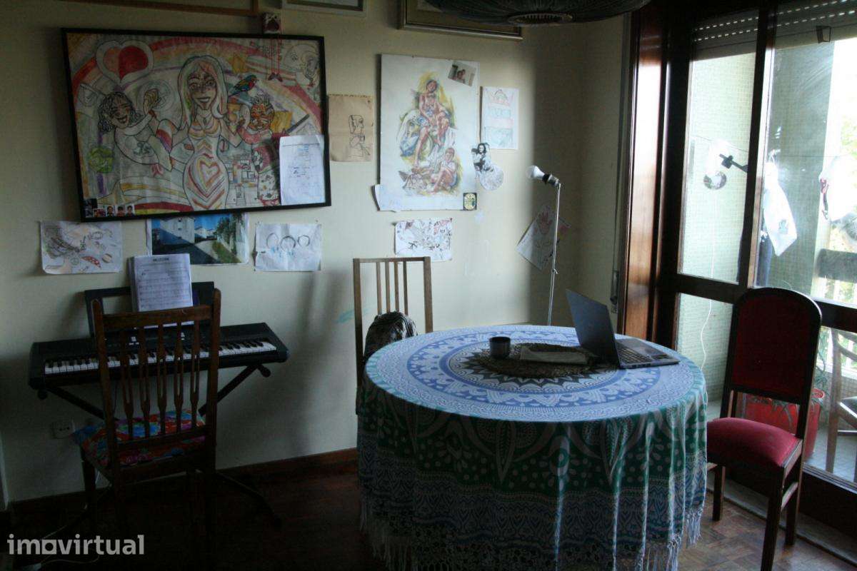 Apartamento com 3 quartos - localizado em Lordelo do Ouro Porto - Grande imagem: 4/13
