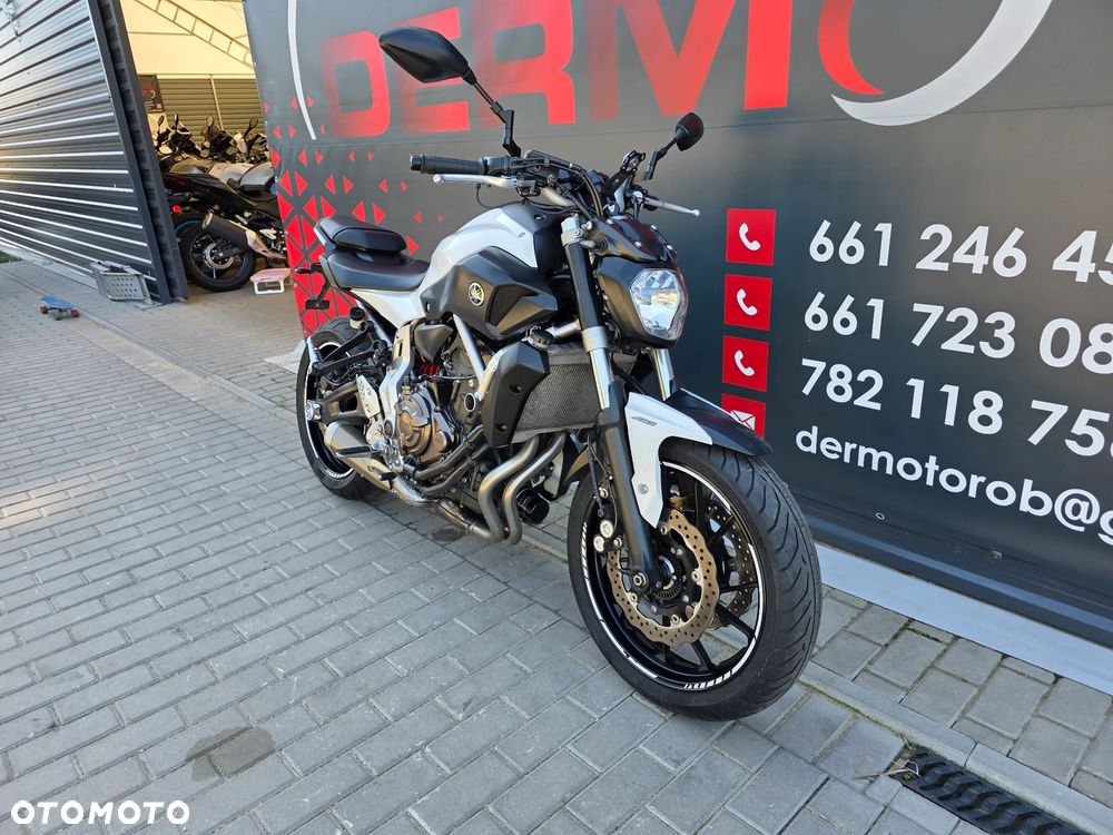 Yamaha MT - 28