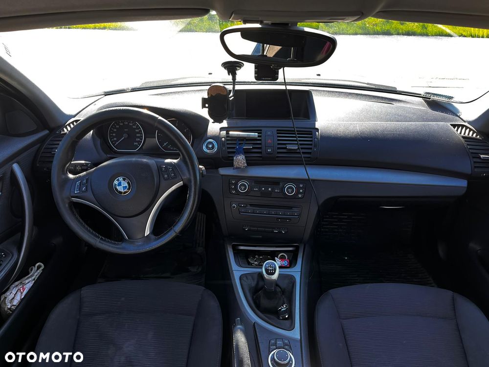 BMW Seria 1 118d - 6