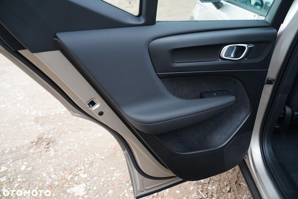 Volvo XC 40 B3 Core - 8
