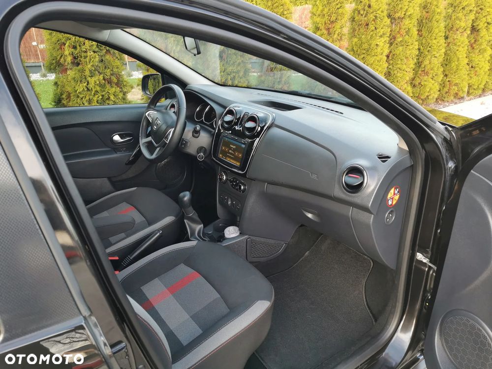 Dacia Sandero Stepway TCe 90 (S&S) Celebration - 21