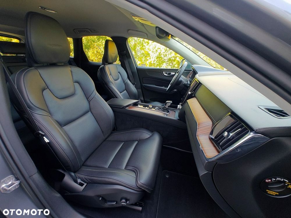 Volvo XC 60 T5 AWD Inscription - 17