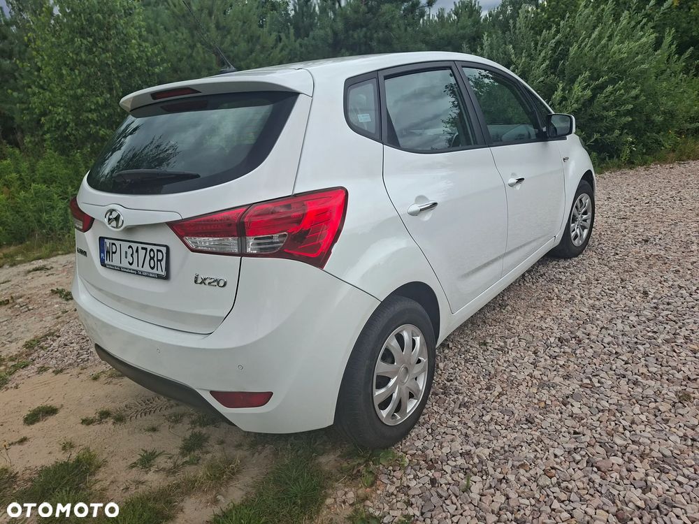 Hyundai ix20 1.6 BlueDrive Classic + - 22