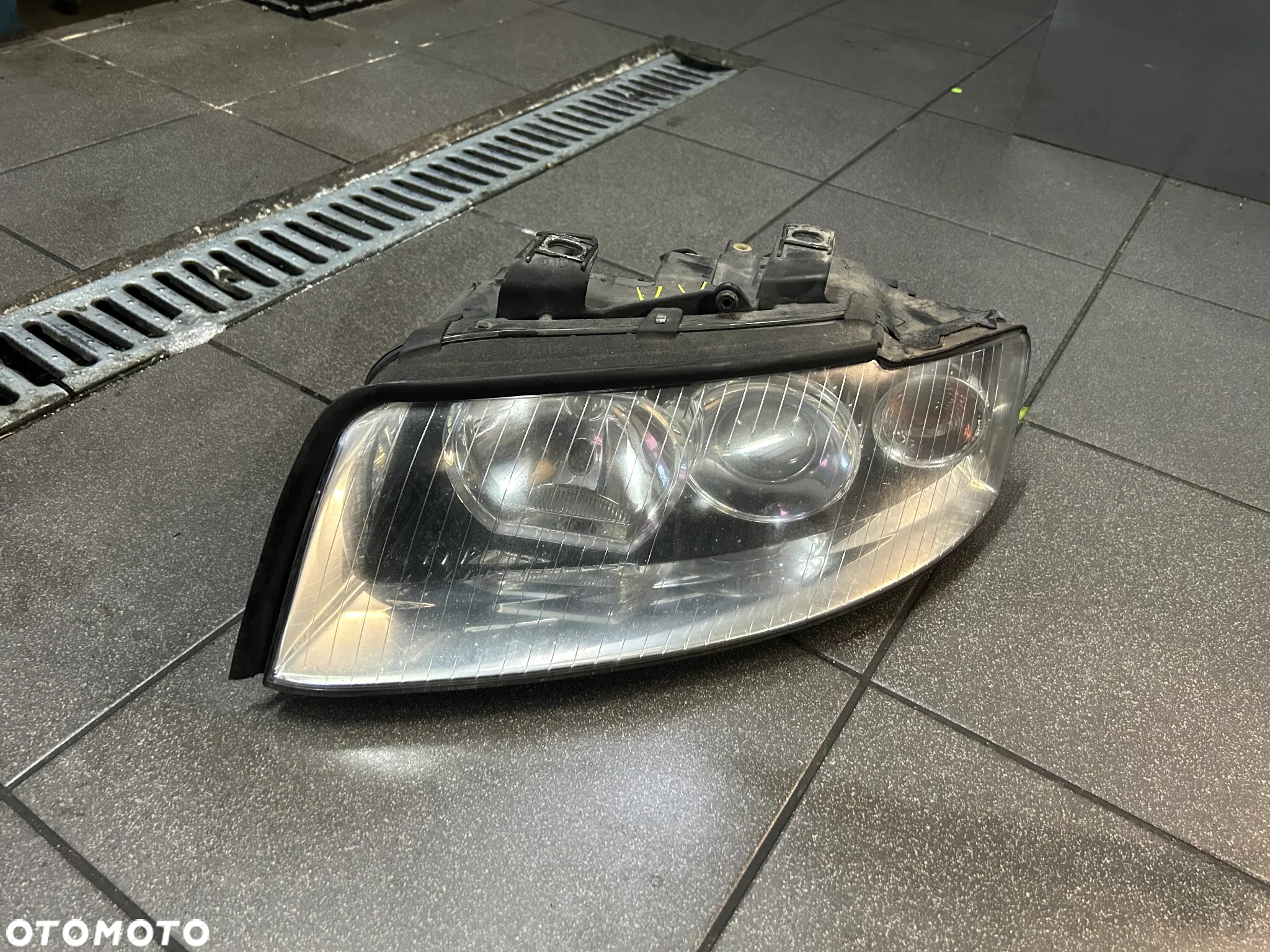 LAMPA LEWA PRZEDNIA LEWY PRZÓD  AUDI A4 B6 XENON ..KK'' CAŁA WYSYŁKA !!! - 2