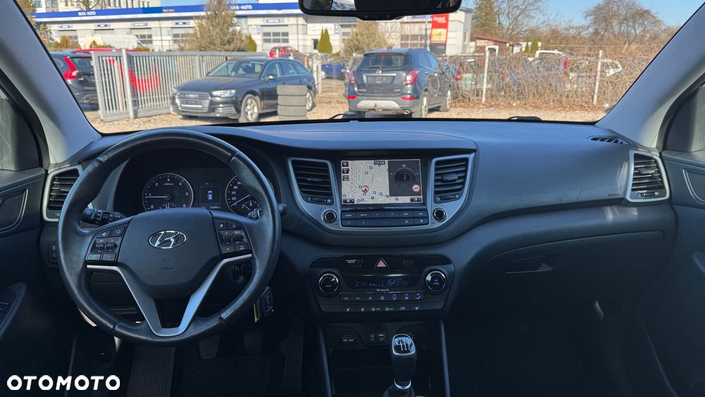 Hyundai Tucson blue 1.7 CRDi 2WD Style - 31