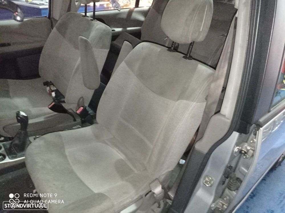 Renault Espace 2.2 dci às peças - 4