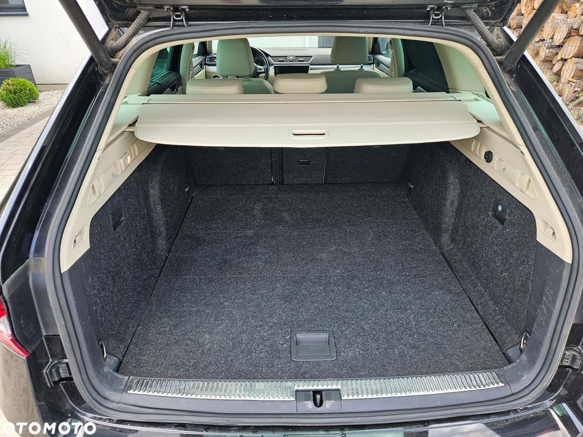 Skoda Superb Combi 2.0 TDI DSG Premium Edition - 26