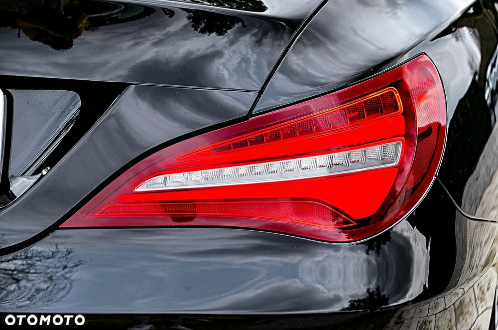 Mercedes-Benz CLA 200 7G-DCT Peak Edition - 22