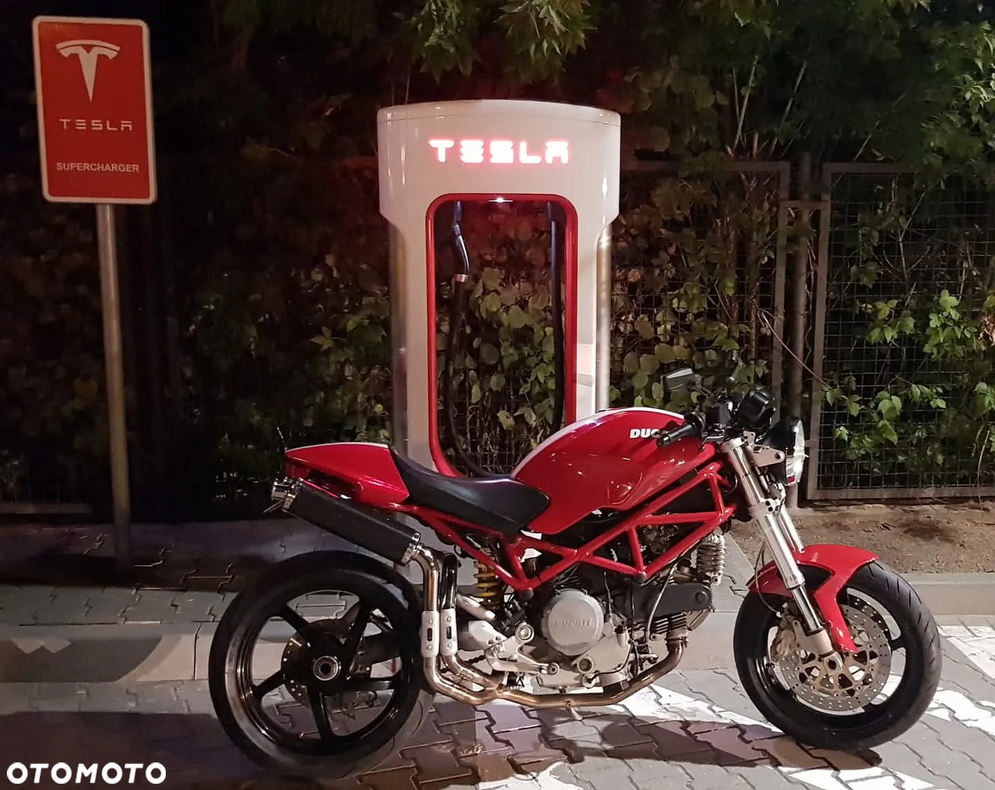 Ducati Monster - 17