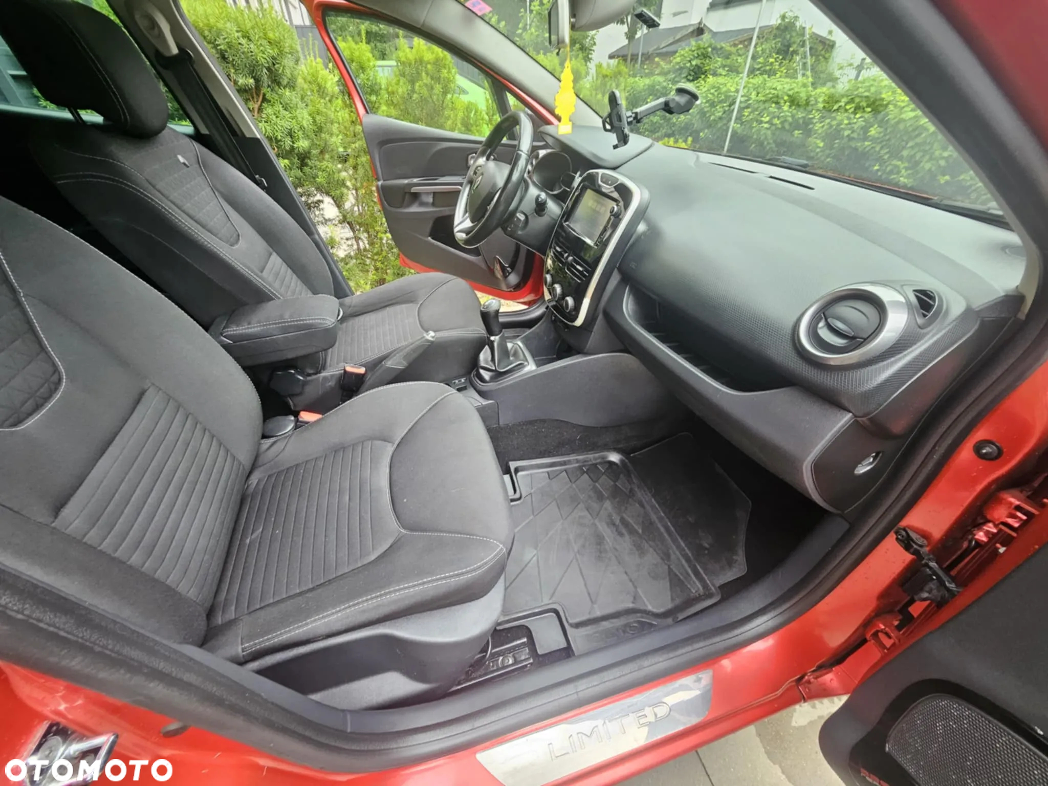 Renault Clio 0.9 Energy TCe Limited EU6 - 11