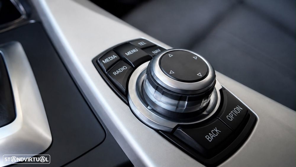 BMW 318 d Aut. Advantage - 16