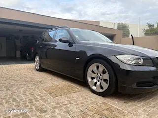 BMW 320 d Touring - 4
