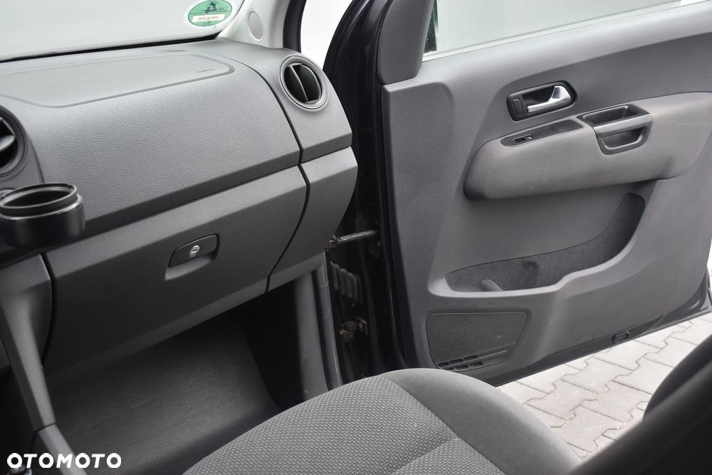 Volkswagen Amarok - 13