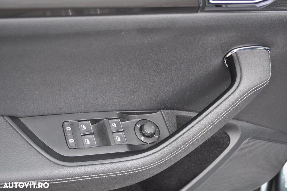 Skoda Superb 2.0 TSI DSG Style - 16