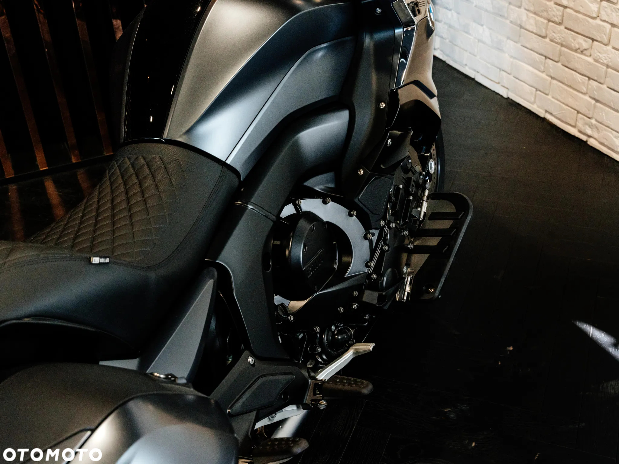 BMW K - 7