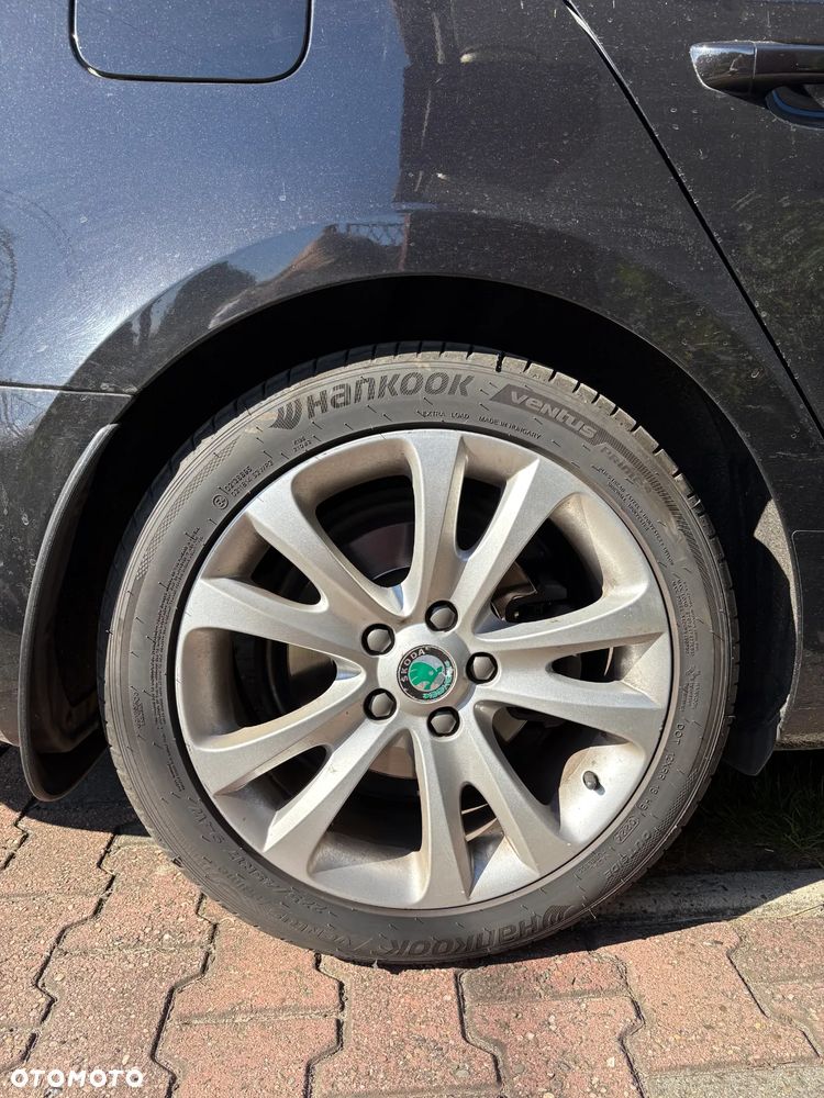 Skoda Superb 2.0 TDI Elegance - 9