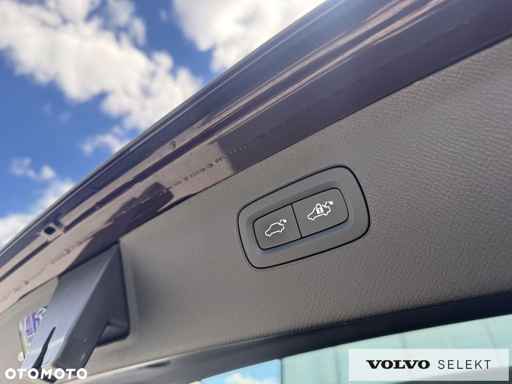 Volvo XC 90 - 35