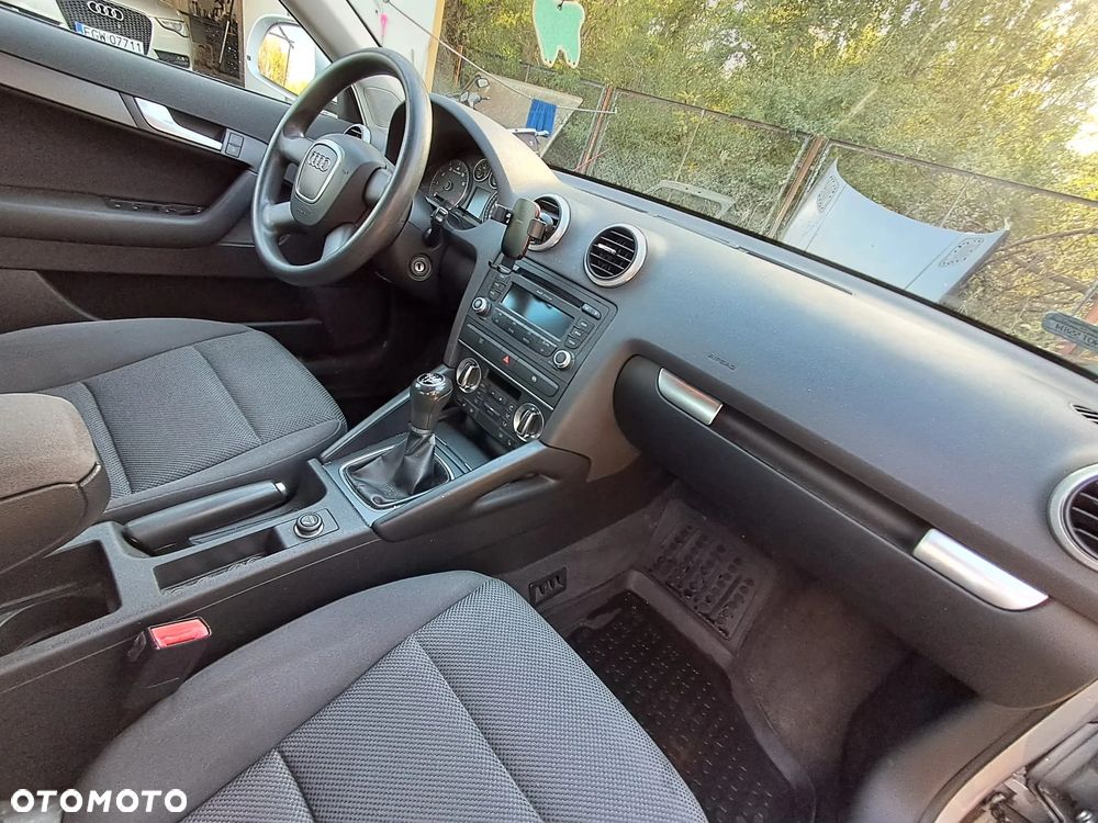 Audi A3 Sportback 1.6 Ambition - 15