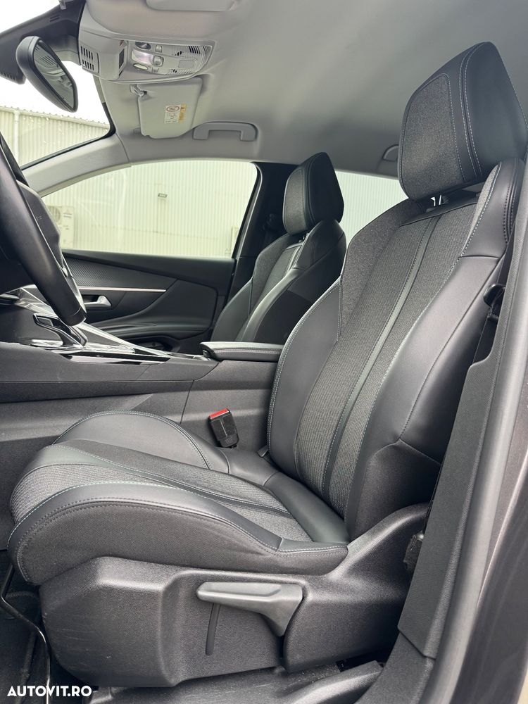 Peugeot 3008 PureTech 130 Stop & Start GPF EAT8 Allure - 10