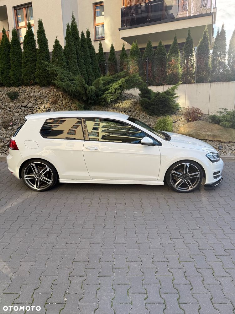 Volkswagen Golf - 4