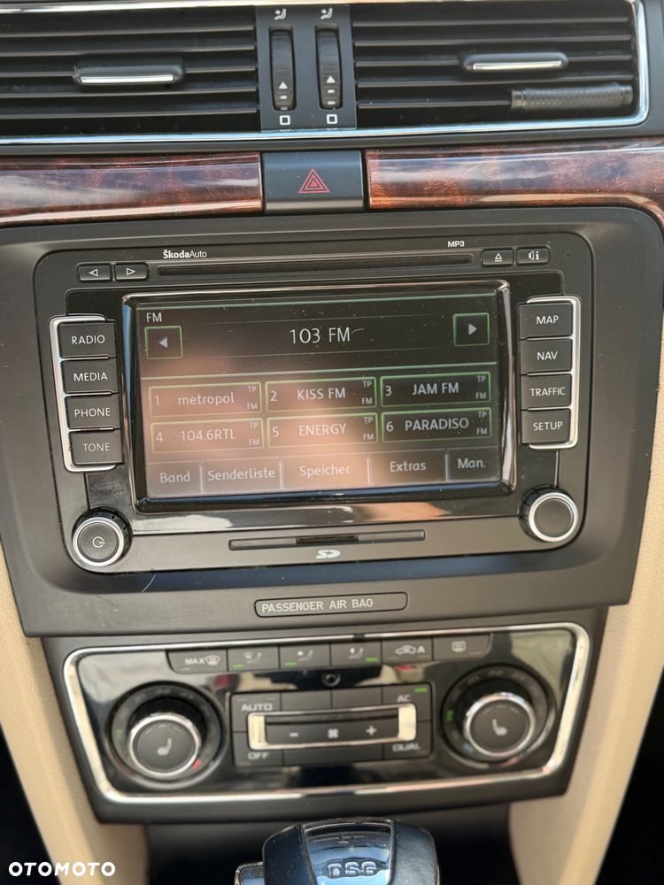 Skoda Superb 1.8 TSI DSG Elegance - 27