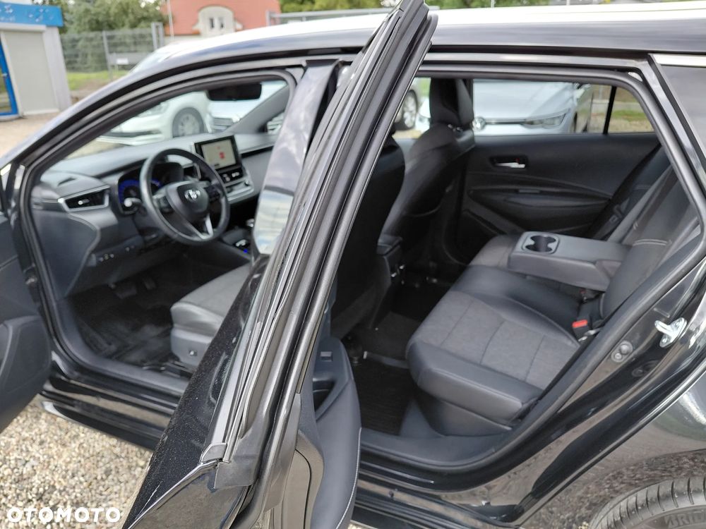 Toyota Corolla 2.0 Hybrid Comfort - 30