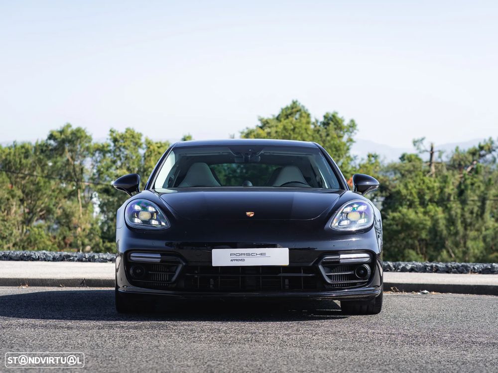 Porsche Panamera 4 E-Hybrid - 10