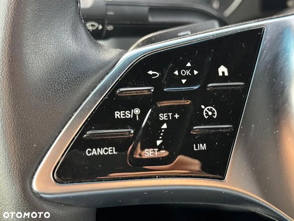 Mercedes-Benz Sprinter - 16