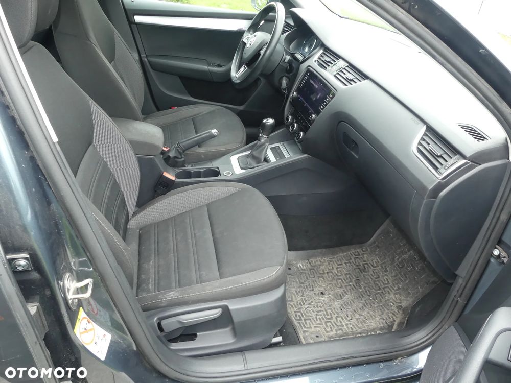 Skoda Octavia 1.6 TDI SCR Style - 23