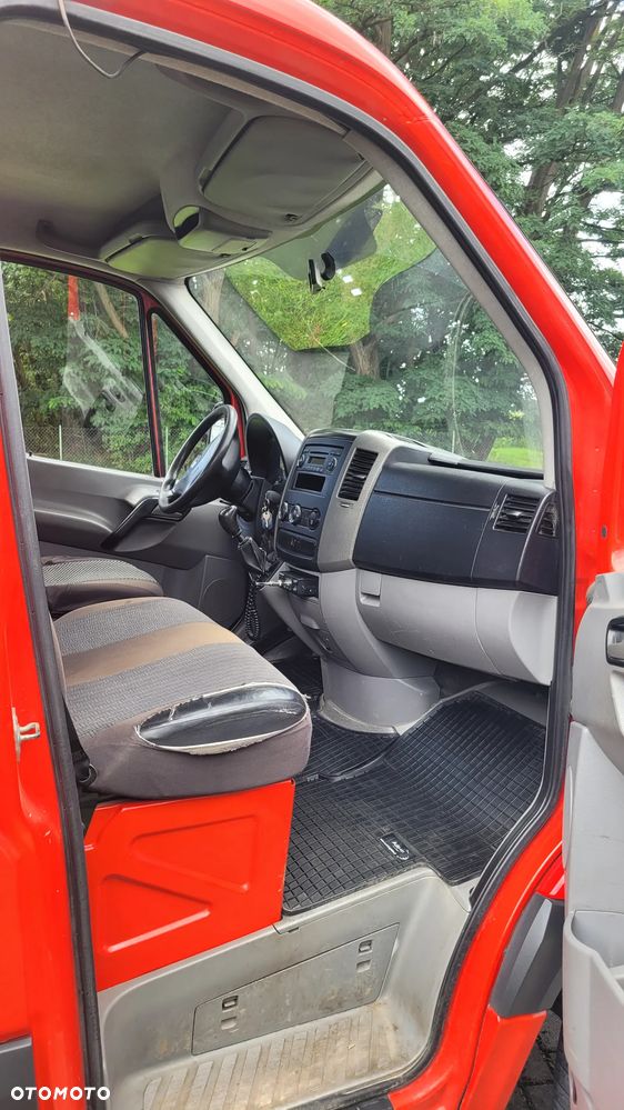 Mercedes-Benz Sprinter - 14
