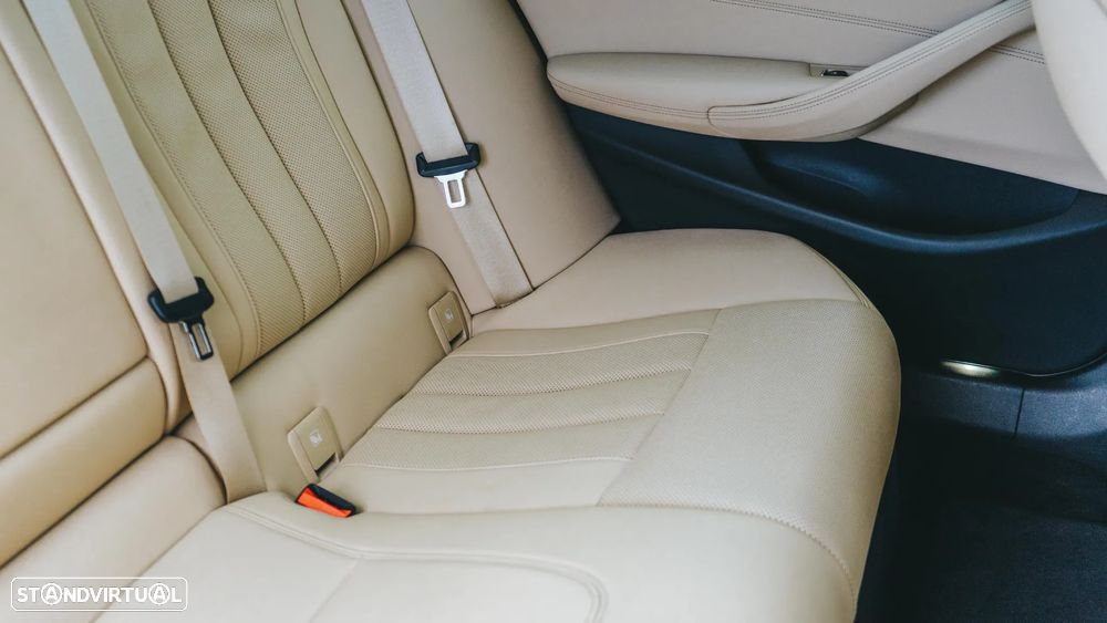BMW 520 e - 23