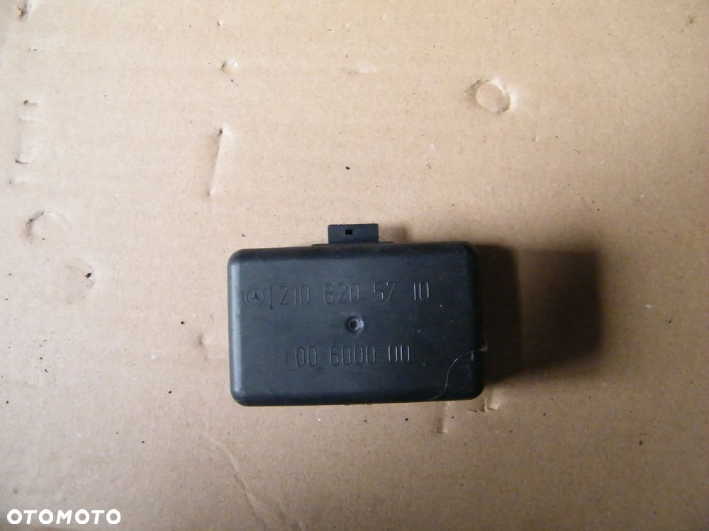 Czujnik sensor deszczu 2108205710 Mercedes W220 S klasa 3.2 CDI (2001r.) - 1