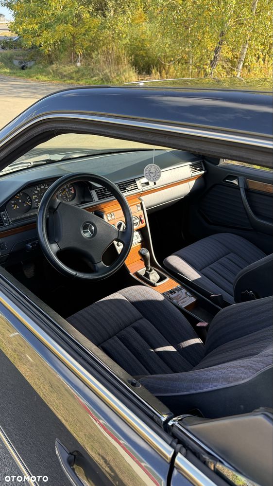 Mercedes-Benz W124 (1984-1993) - 8