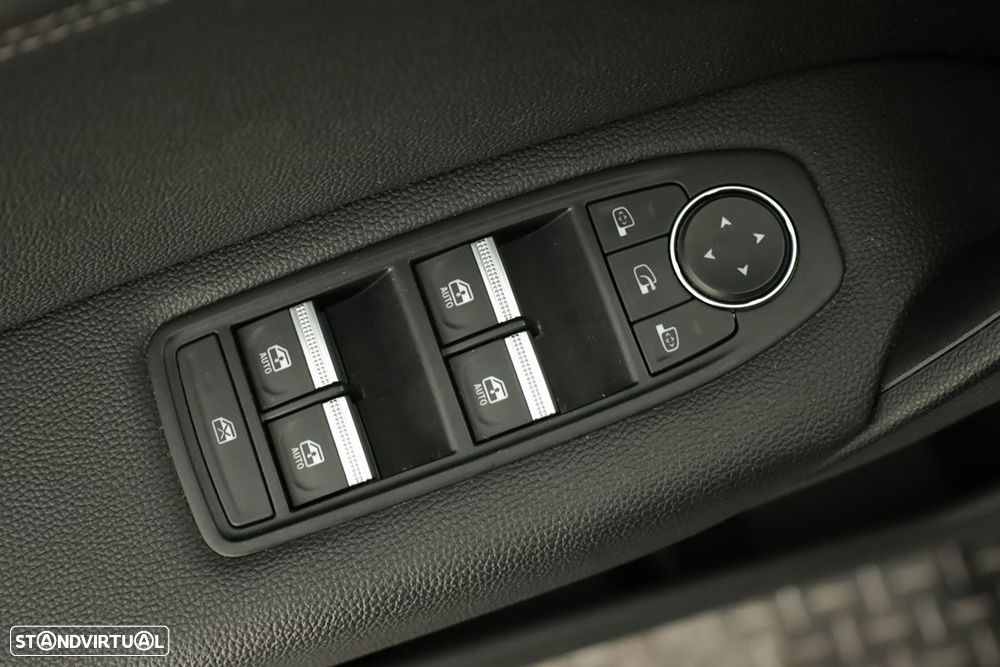Renault Captur 1.0 TCe Techno Bi-Fuel - 22