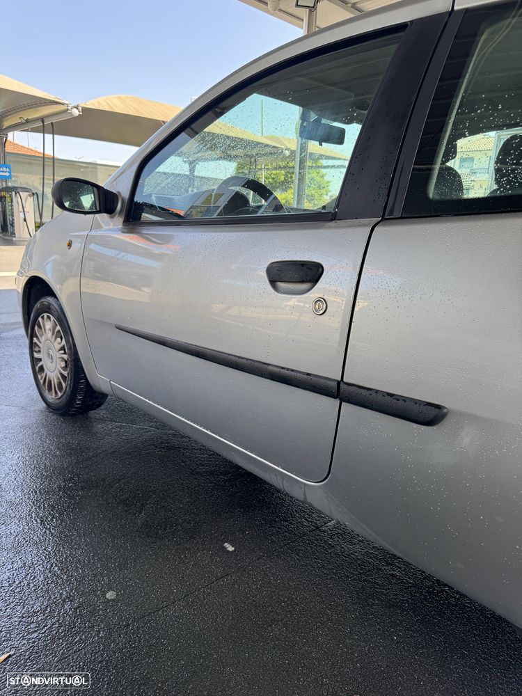 Fiat Punto 1.2 GO - 4