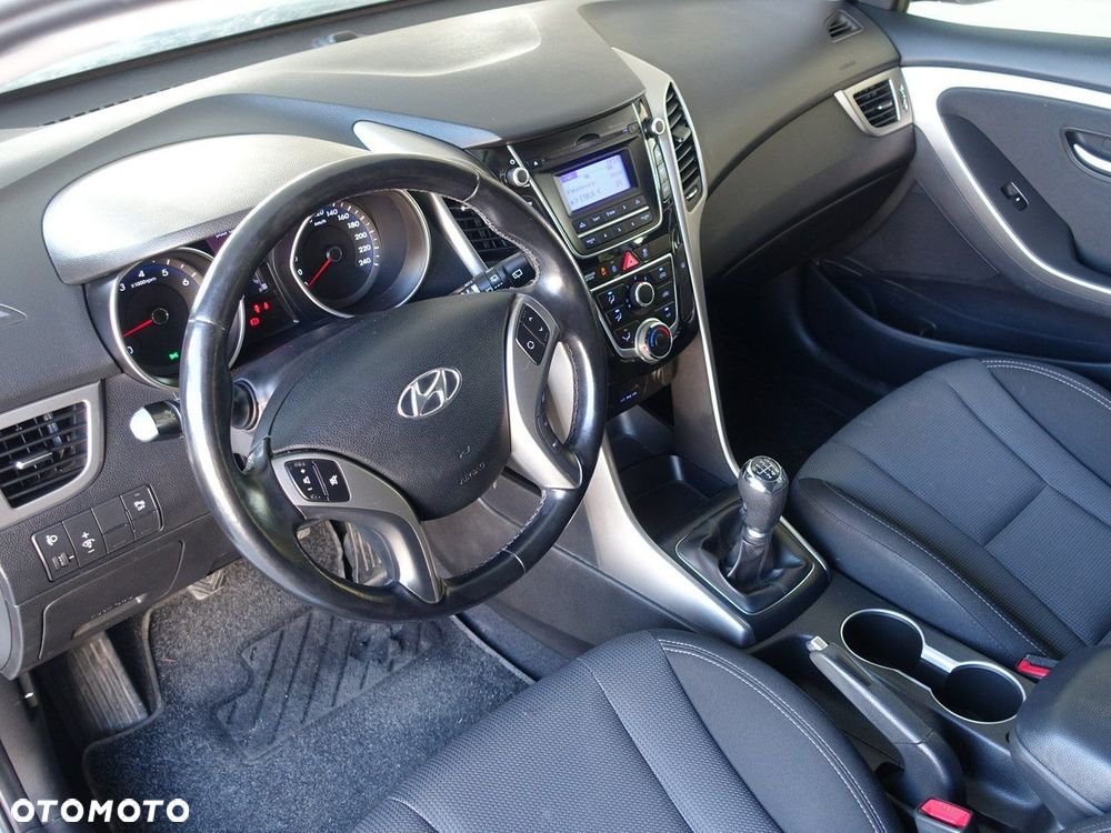 Hyundai i30 - 12