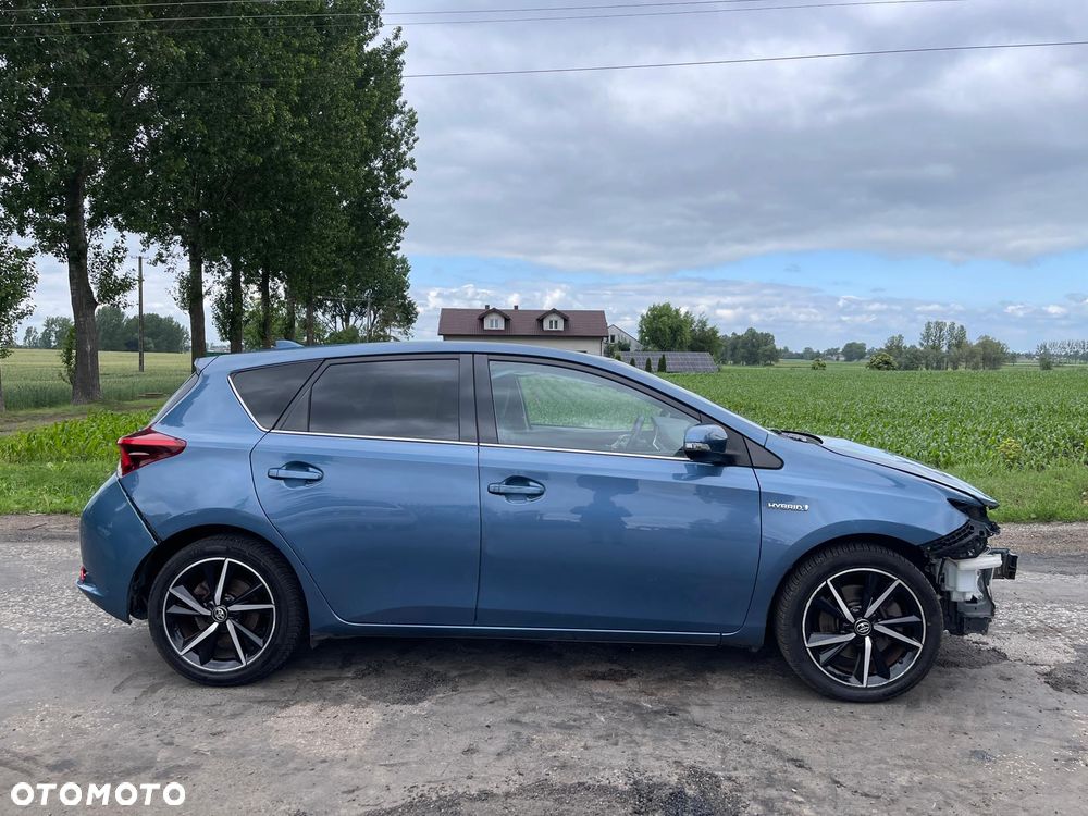 Toyota Auris 1.8 VVT-i Automatik Design Edition - 36