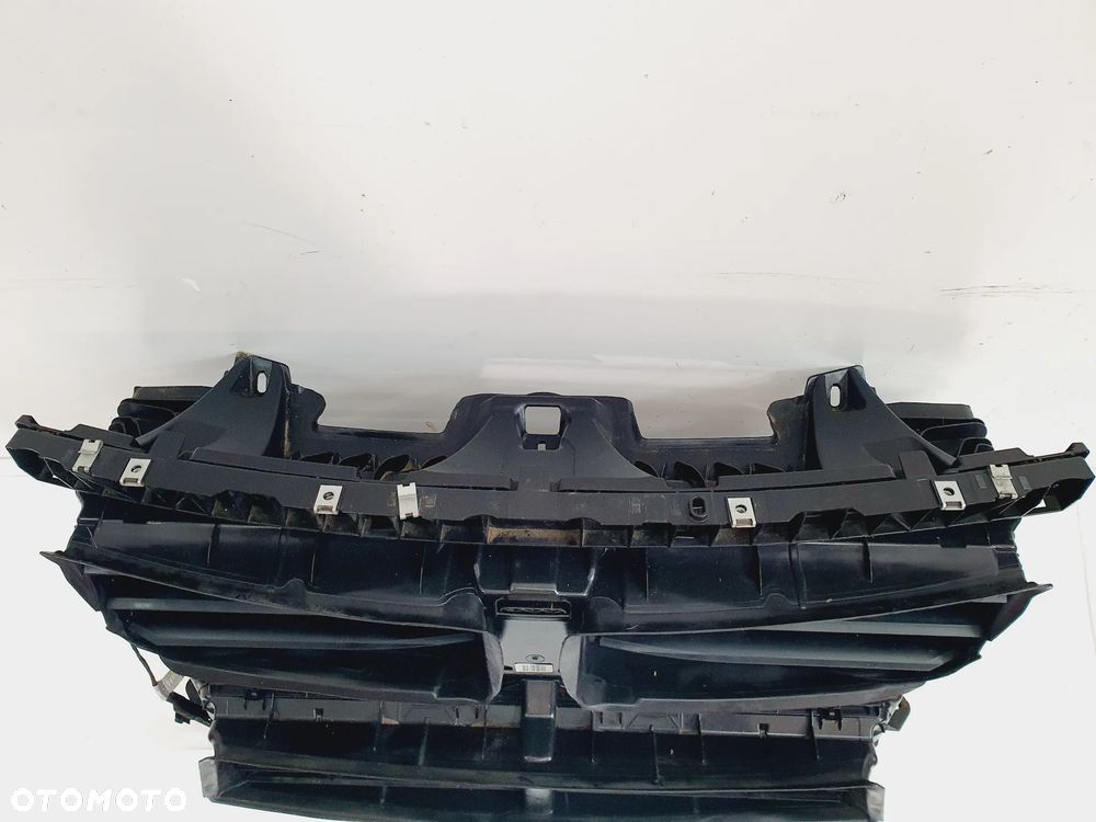 KIEROWNICA POWIETRZA ROLETA ŻAUZJA PAS PRZÓD BMW X1 F48 8499132 CAŁA - 3