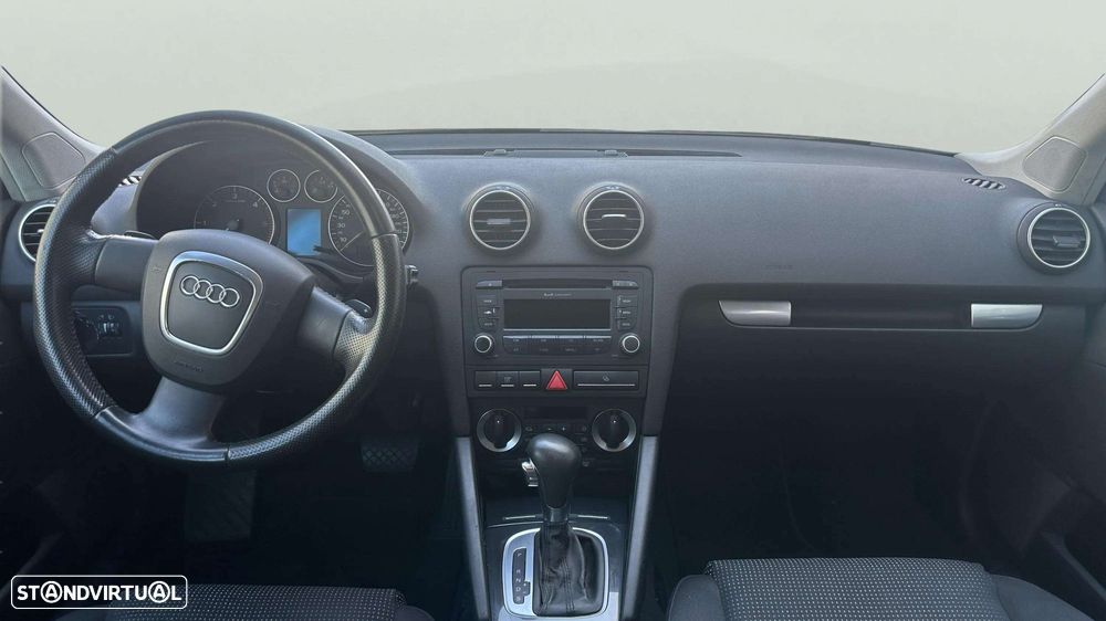 Audi A3 Sportback 2.0 TDi Sport S tronic - 13