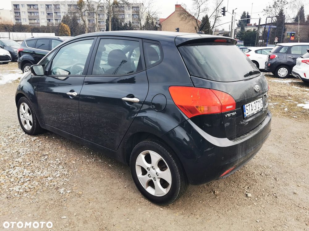 Kia Venga 1.6 CRDi 128 Business Line - 3