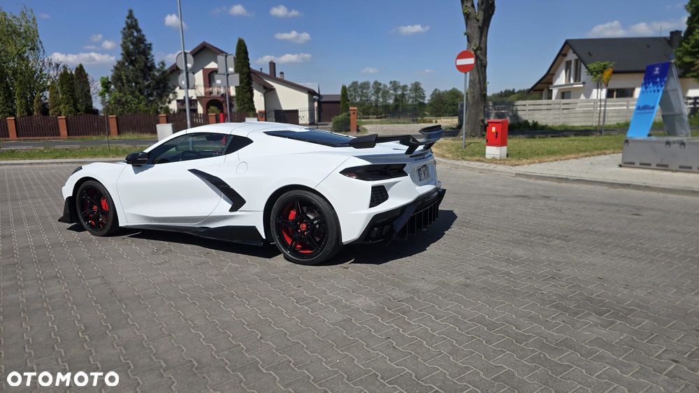 Chevrolet Corvette - 13