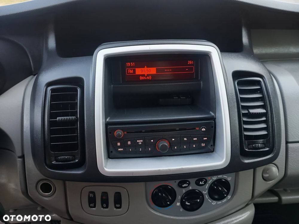 Opel Vivaro - 23