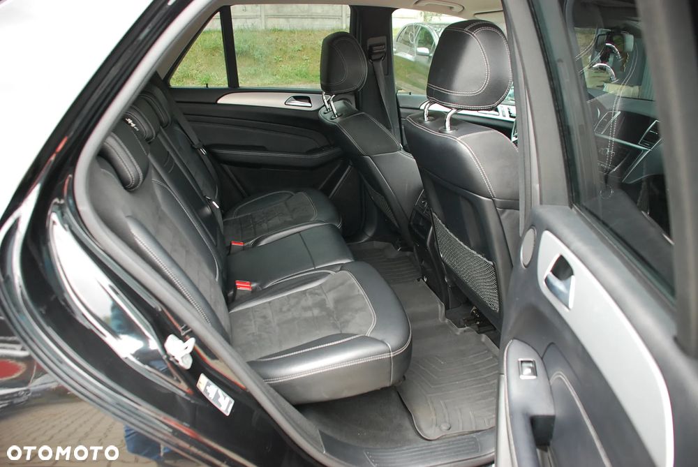 Mercedes-Benz ML 350 BlueTec 4-Matic - 13